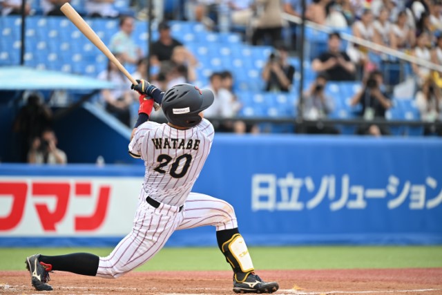 渡部海(青山学院大)の犠牲フライで追加点
