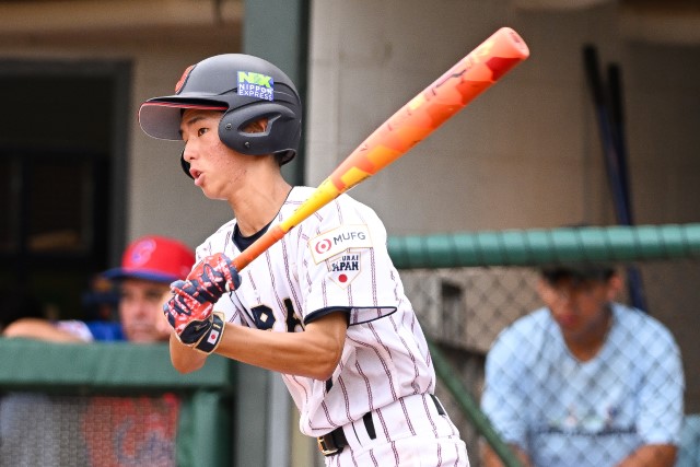 ヒットを放つ橋本翔太朗(高崎ボーイズ)