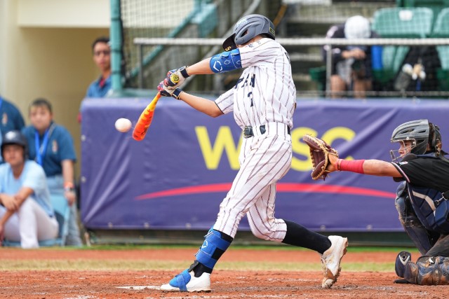 タイムリーを放つ河津勇誇(糸島ボーイズ)