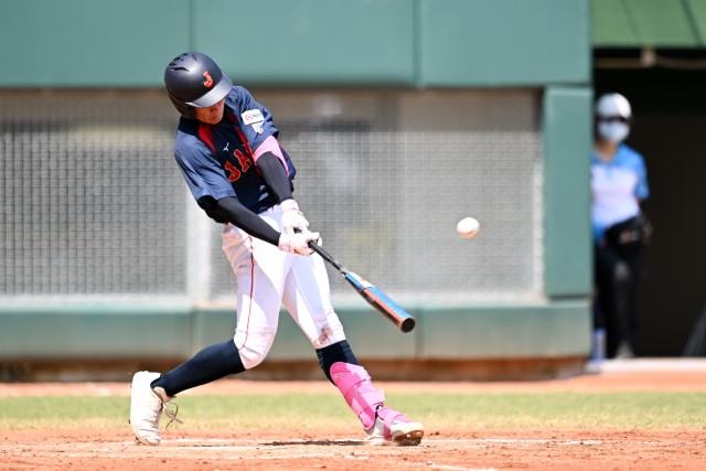 タイムリー二塁打を放つ駒勇佑(湖南ビッグボーイズ)