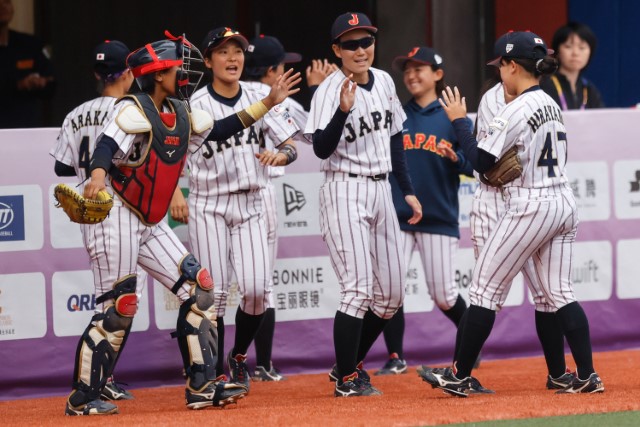 フィリピンに4回コールド勝ちを収めた
